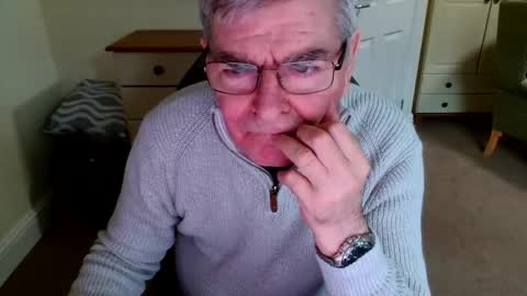 mikespait online show from November 9, 1:37 pm