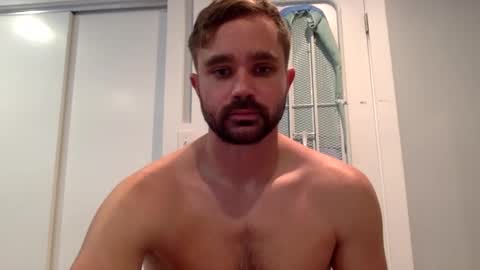 Snapshot of mikey03030303 chatting on January 10, 4:41 pm versaboy online show from January 10, 4:41 pm