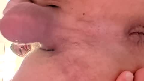 milflovermilf21 online show from March 24, 2:28 am