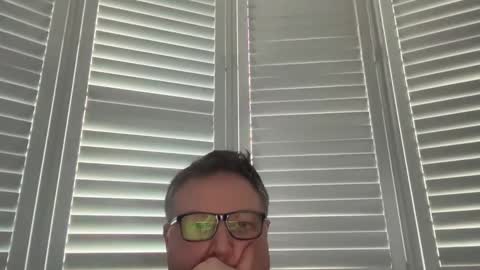 Snapshot of milfmanimal chatting on March 8, 6:41 am BigTom69 online show from March 8, 6:41 am