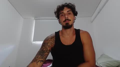 milkoffee online show from February 21, 5:47 pm