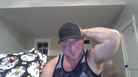 Snapshot of millertimenow34 chatting on December 13, 11:50 pm millertime feet bigcock hairy straight muscles online show from December 13, 11:50 pm