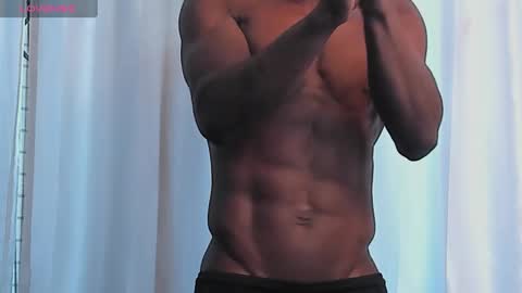 Snapshot of miltonn_jakee chatting on January 22, 4:44 pm Miltonn online show from January 22, 4:44 pm