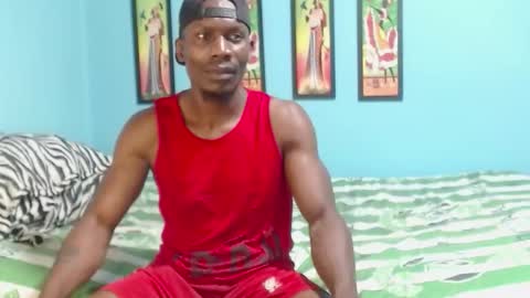 Miltonn online show from December 20, 2:07 am