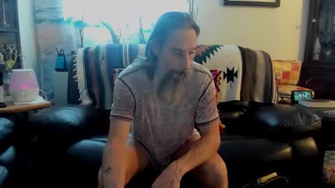 mindphuk online show from January 8, 2:14 pm