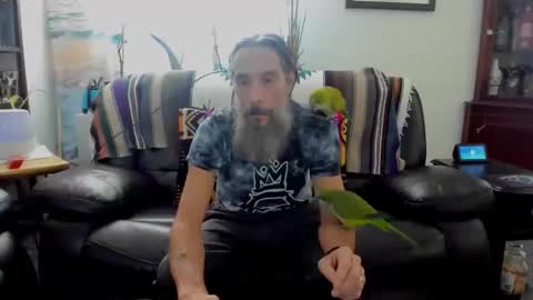 mindphuk online show from January 3, 8:01 pm