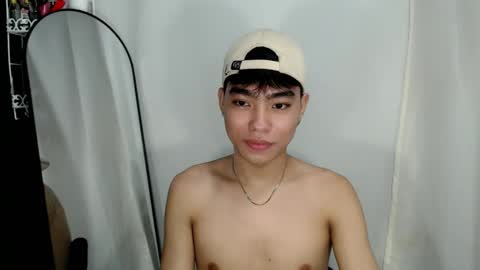 mingkla_man online show from May 23, 10:43 am