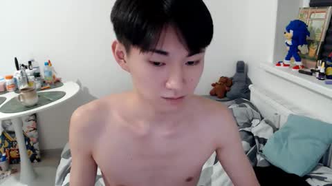 Snapshot of miram_yoo chatting on October 12, 4:06 am online show from October 12, 4:06 am