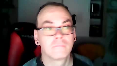 michellino online show from December 8, 7:32 pm