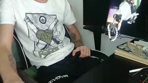 misterstrong95 online show from October 4, 3:06 pm