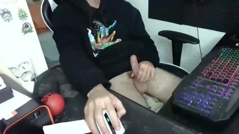 misterstrong95 online show from October 18, 7:19 pm