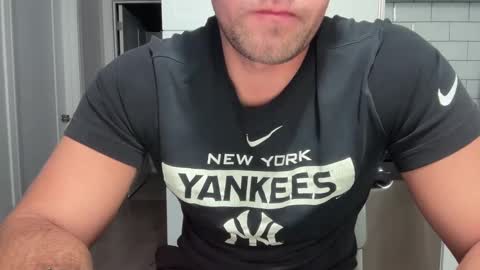 Snapshot of misterxxxxxxxx1 chatting on September 18, 2:02 am misterxxxxxxxx1 online show from September 18, 2:02 am
