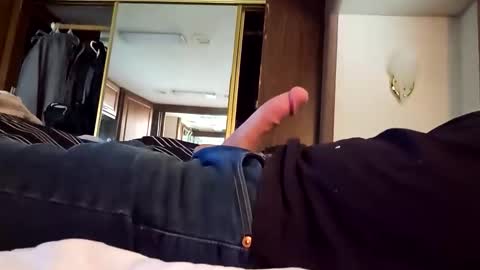 mjolnirandazzarra online show from September 16, 12:01 am