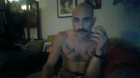 Snapshot of moica84 chatting on October 25, 6:37 am moica84 online show from October 25, 6:37 am
