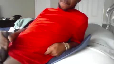 moneyboysaveg548 online show from November 10, 1:05 pm