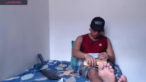 simon dice online show from April 4, 7:00 pm