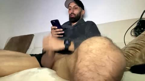 Snapshot of montii90 chatting on October 2, 6:56 pm montii90 online show from October 2, 6:56 pm