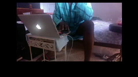 montydxxx2 online show from June 10, 7:36 pm