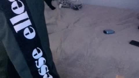 montydxxx2 online show from February 22, 2:24 am