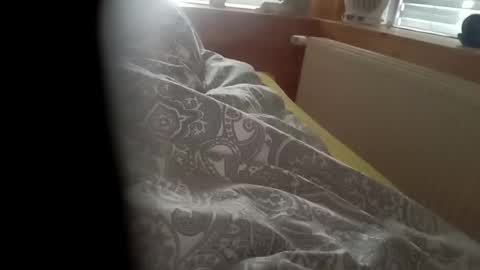 moos1 online show from February 15, 8:02 am