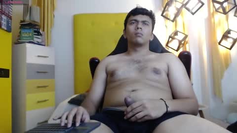 Mou Fly online show from September 14, 5:04 pm