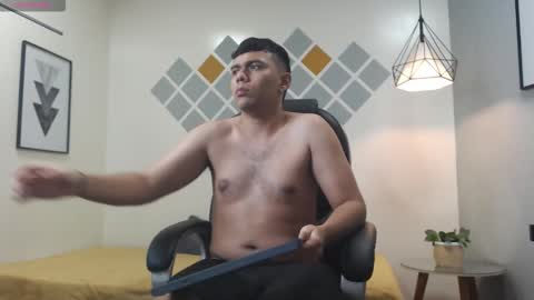 Mou Fly online show from September 22, 6:18 pm