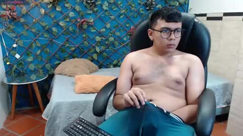 Mou Fly online show from October 5, 1:37 pm