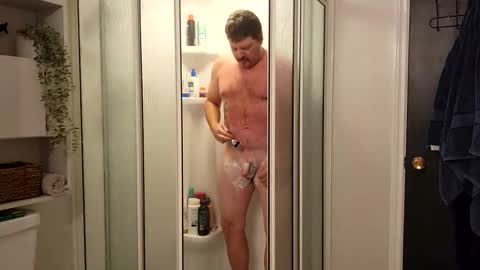 mr1bucket online show from October 29, 8:39 am