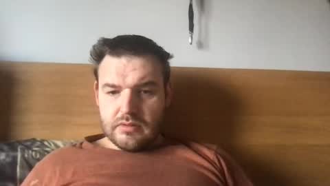 Snapshot of mr834565 chatting on December 28, 10:14 am mr834565 online show from December 28, 10:14 am