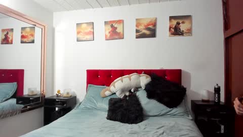 Snapshot of mr_andresr chatting on December 4, 3:37 am Andy online show from December 4, 3:37 am