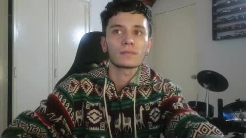 Snapshot of mr_andresr chatting on October 30, 2:46 am Andy online show from October 30, 2:46 am