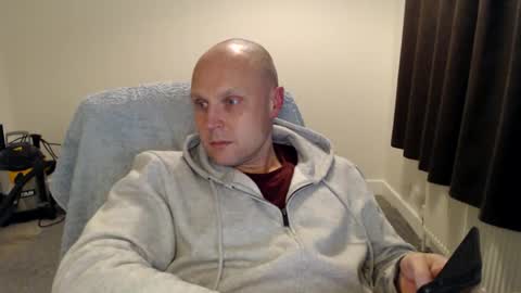 Mr Baldy Likes to Chat online show from October 26, 2:02 am
