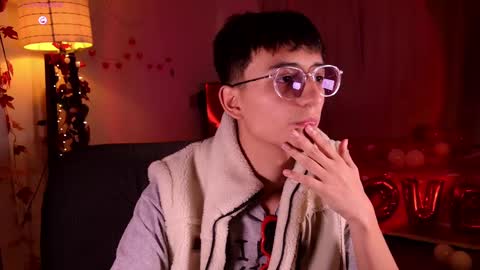 Mr Evans online show from February 10, 2:05 pm