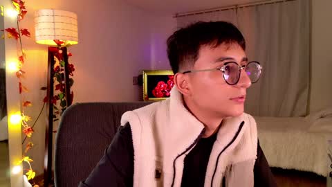 Mr Evans online show from February 4, 2:53 pm