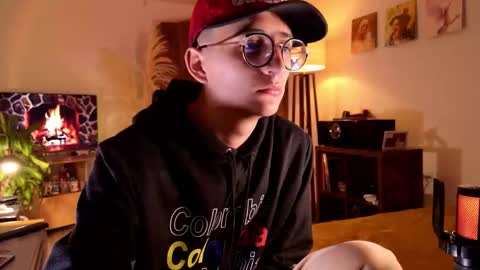 Mr Evans online show from October 1, 5:39 pm