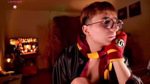 Mr Evans online show from October 15, 5:09 pm