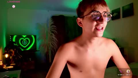 Mr Evans online show from October 29, 5:27 pm