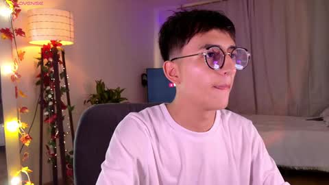 Mr Evans online show from March 2, 2:04 pm