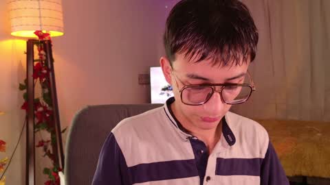 Mr Evans online show from December 28, 2:33 pm