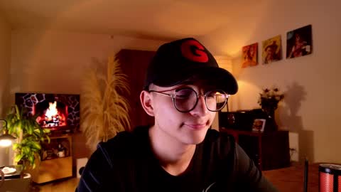 Mr Evans online show from September 9, 2:49 pm