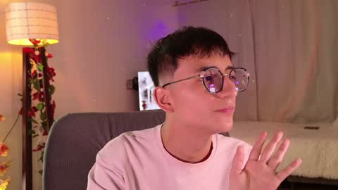 Mr Evans online show from January 29, 2:32 pm