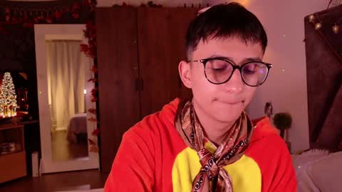 Mr Evans online show from December 12, 2:00 pm