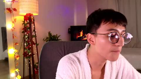 Mr Evans online show from February 24, 3:53 pm