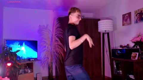 Mr Evans online show from October 2, 5:50 pm