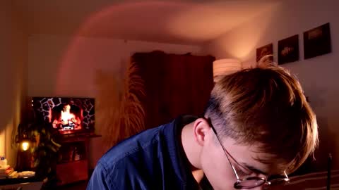 Mr Evans online show from October 14, 4:47 pm