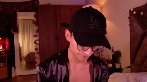 Mr Evans online show from December 5, 2:11 pm