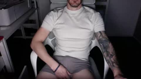 mr_gi89 online show from April 6, 8:09 pm