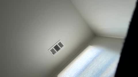 Hunter online show from February 3, 6:57 pm