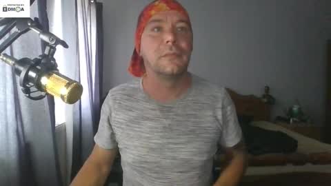 Snapshot of mr_i_ chatting on October 5, 9:46 am mr_i_ online show from October 5, 9:46 am