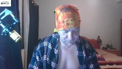 Snapshot of mr_i_ chatting on October 4, 4:50 am mr_i_ online show from October 4, 4:50 am